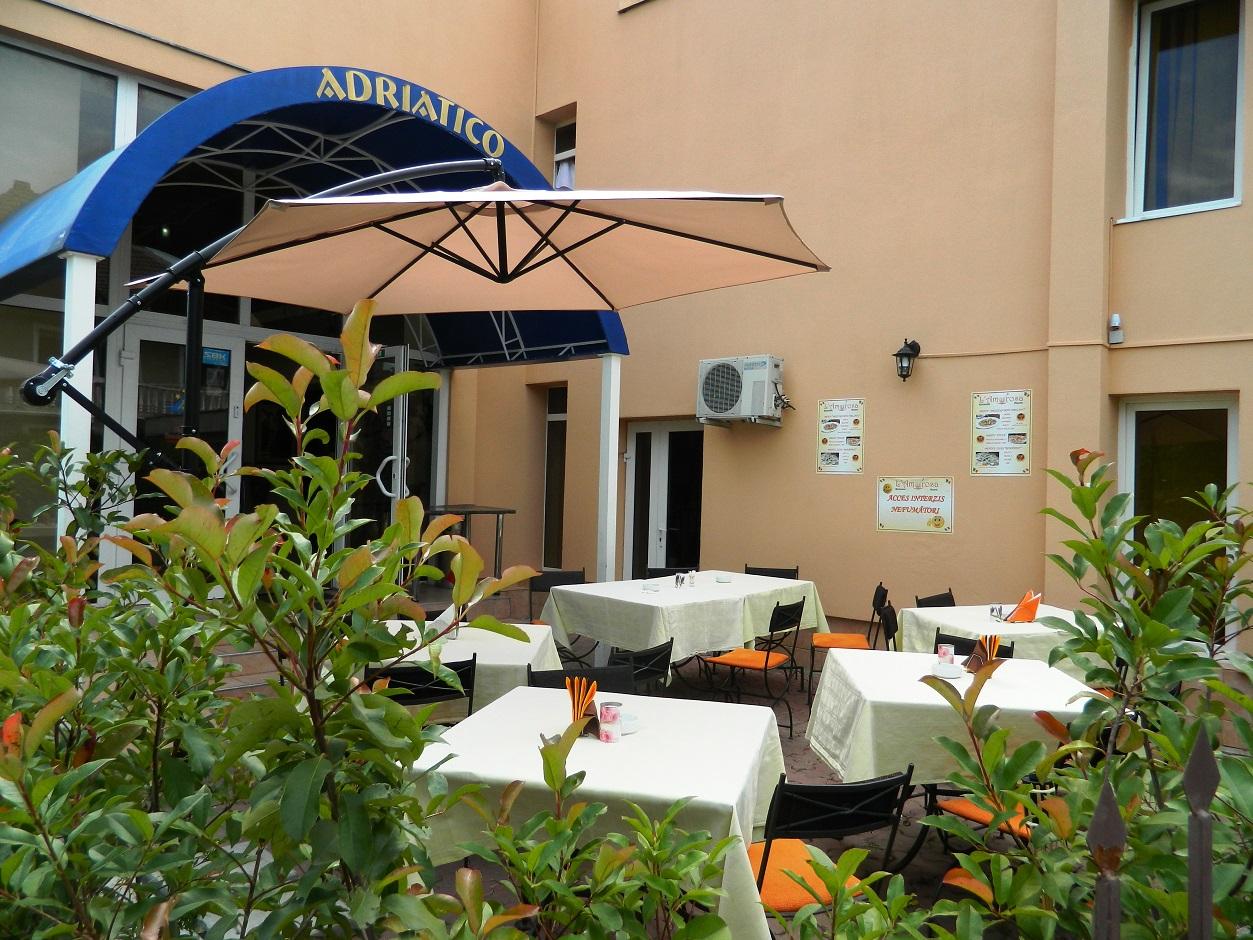 Hotel Adriatico Temesvár Kültér fotó